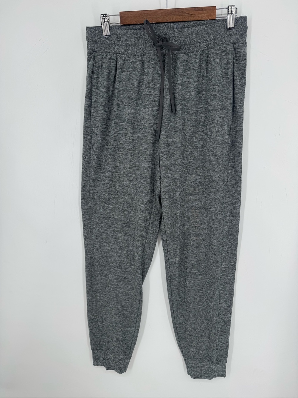 Fabletics Heather Gray Jogger Pants Lounge Athleisure Pockets Women's Size Large